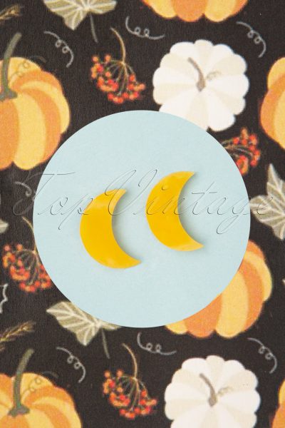 60s Crescent Moon Marble Stud Earrings in Yellow