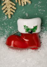 50s Santa's Boot Brooch in Red