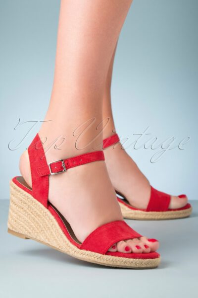 60s Winnie Wedges in Fire Red